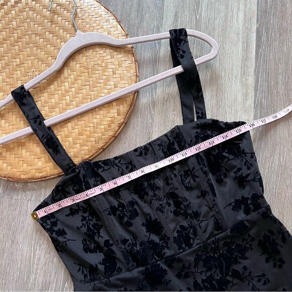 Lulus black mesh velvet burnout mini dress women’s size M - Picture 4 of 8